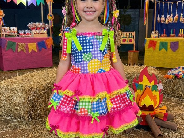 Vestido Junino Banana Club Luxo Encanto da Roça Rosa Neon