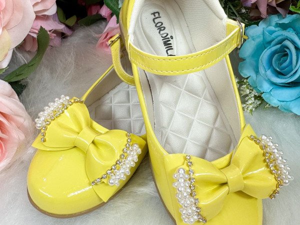 Sapatilha Flor di Mila Amarela Perolas Neide
