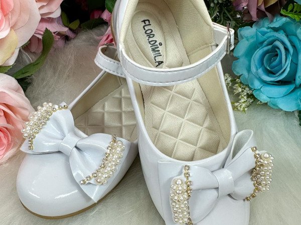 Sapatilha Flor di Mila Branco Perolas Neide