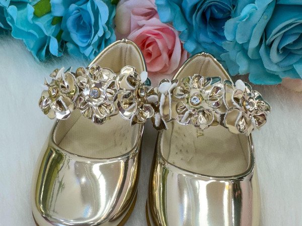 Sapatilha Bruninha Flores Dourada
